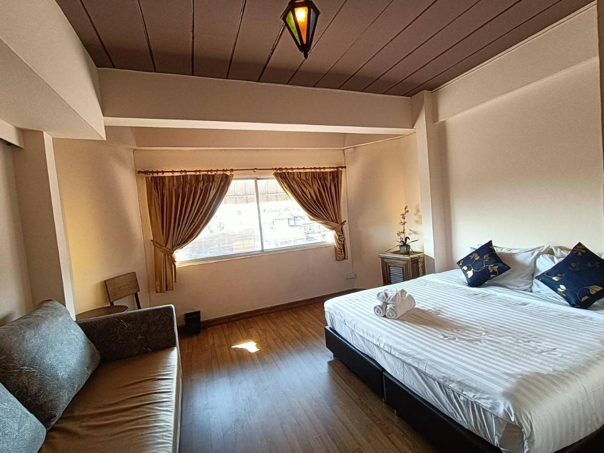 A Pousada Soft Night Barzaar Chiang Mai Exterior foto